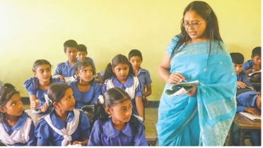 কর্মঘণ্টা বাড়ানো হতে পারে প্রাথমিক বিদ্যালয়ে