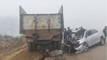 সড়ক দুর্ঘটনায় একই পরিবারের ৪ জন নিহত 