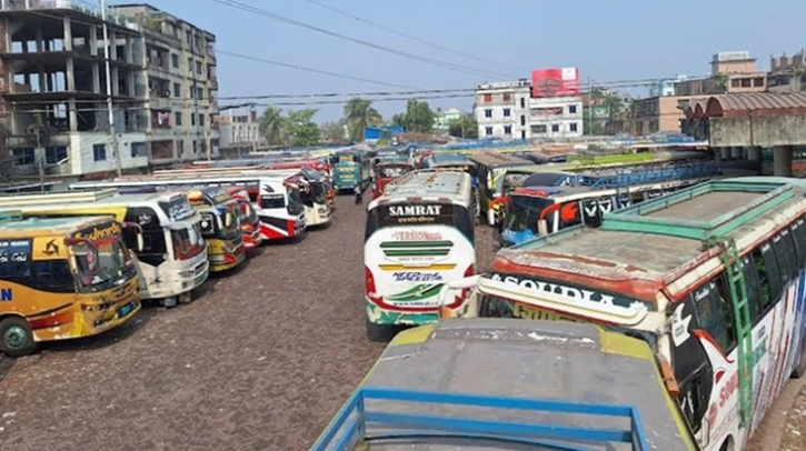 বরিশালে বাস শ্রমিকদের কর্মবিরতি, ভোগান্তিতে যাত্রীরা