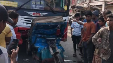 চট্টগ্রামে বাসের ধাক্কায় ভাইবোনসহ নিহত ৩